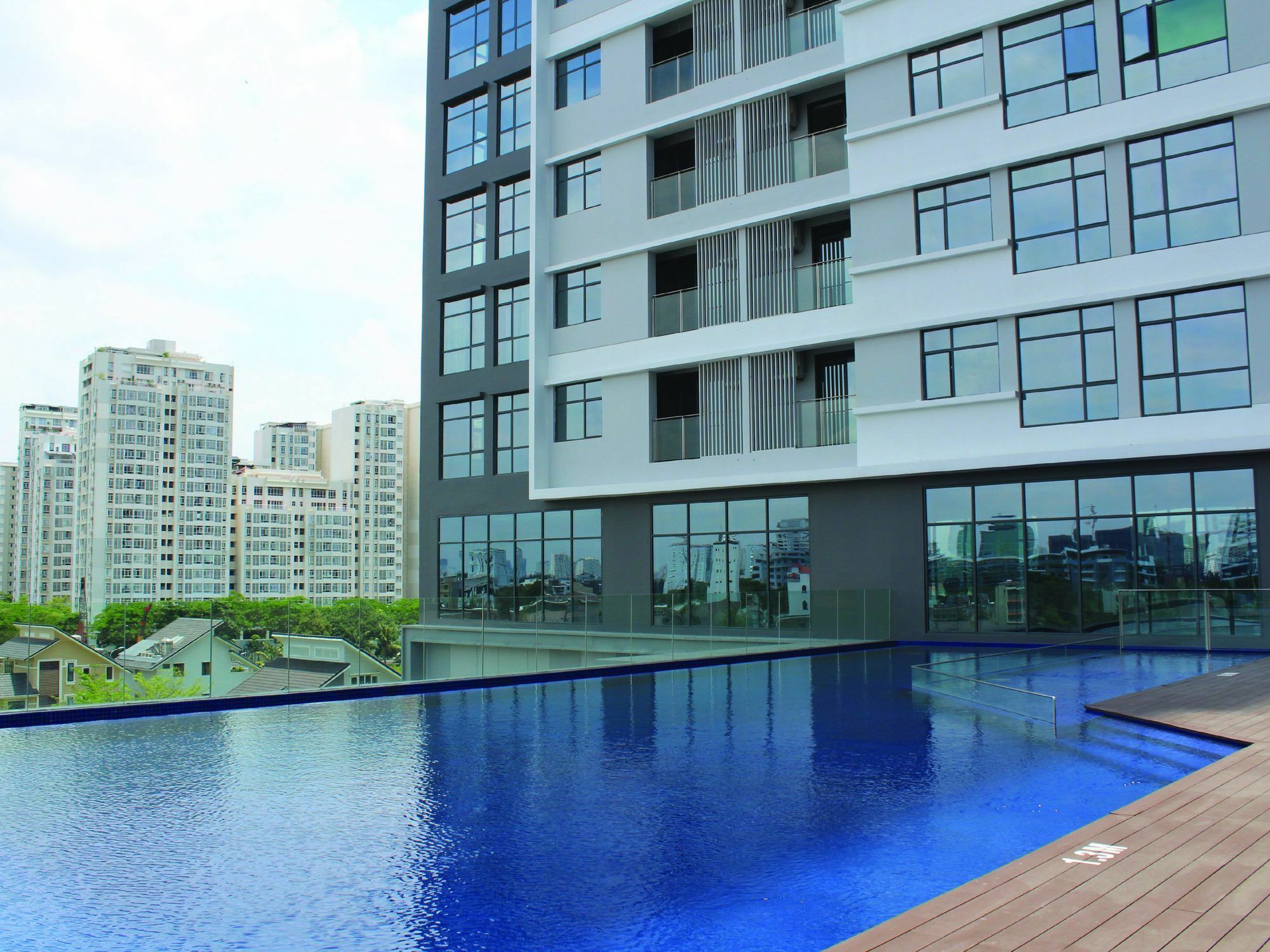 Căn Hộ Cao Cấp Oakwood Sài Gòn Khách sạn hẻo lánh 5*