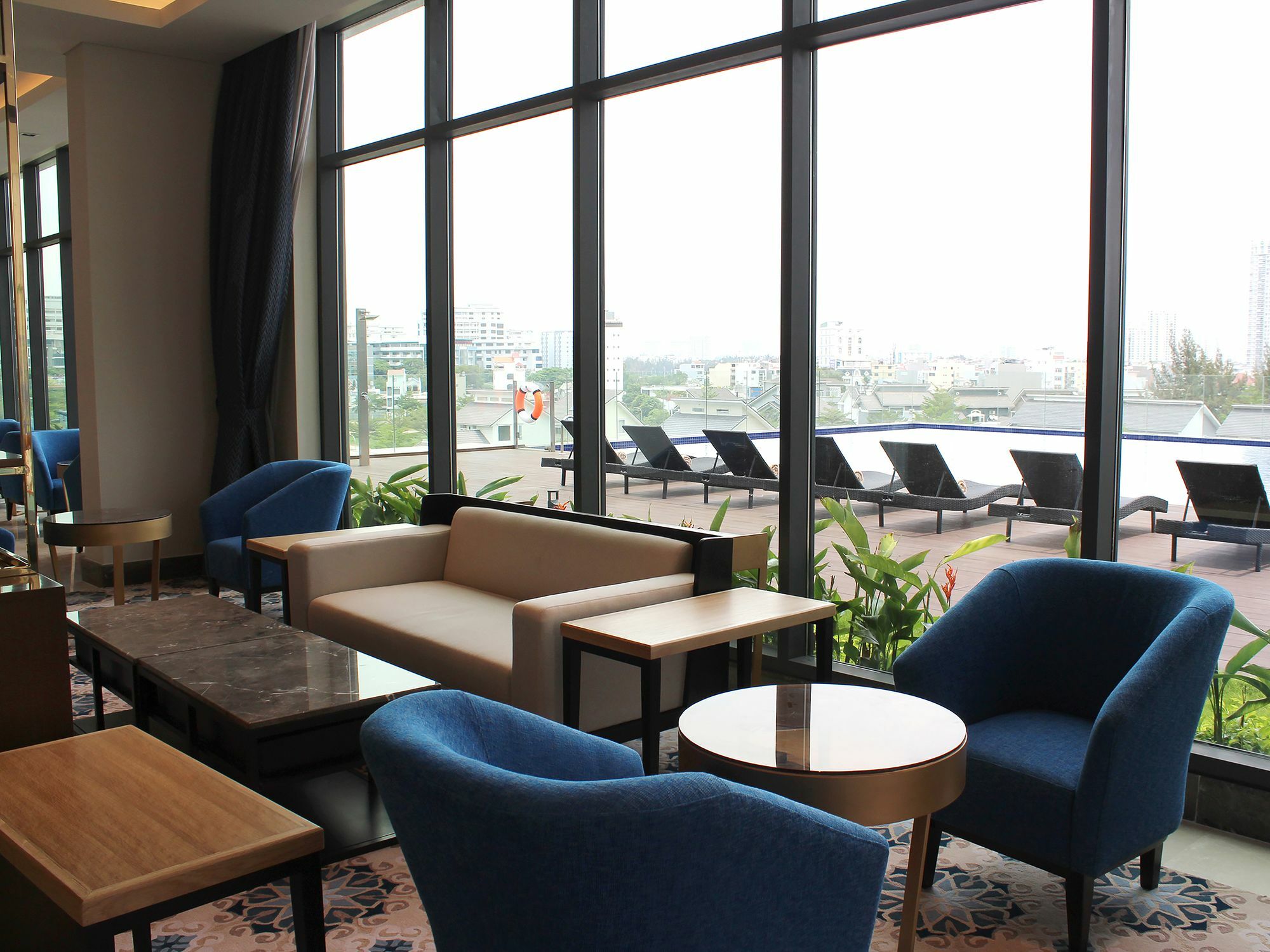 Căn Hộ Cao Cấp Oakwood Sài Gòn Khách sạn hẻo lánh 5*